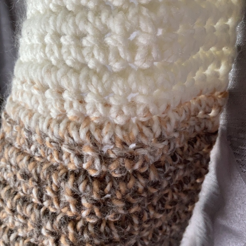 Handmade infinity scarf - Picture 2 of 2